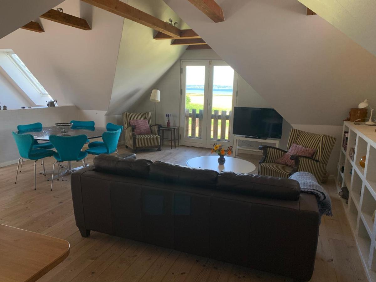 Stutteri Ahl Near Beach And Town Ebeltoft Bagian luar foto